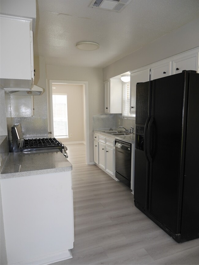 Building Photo - 7410 Canasta Ln