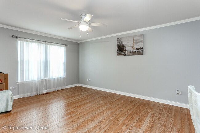 Building Photo - 8126 160th St