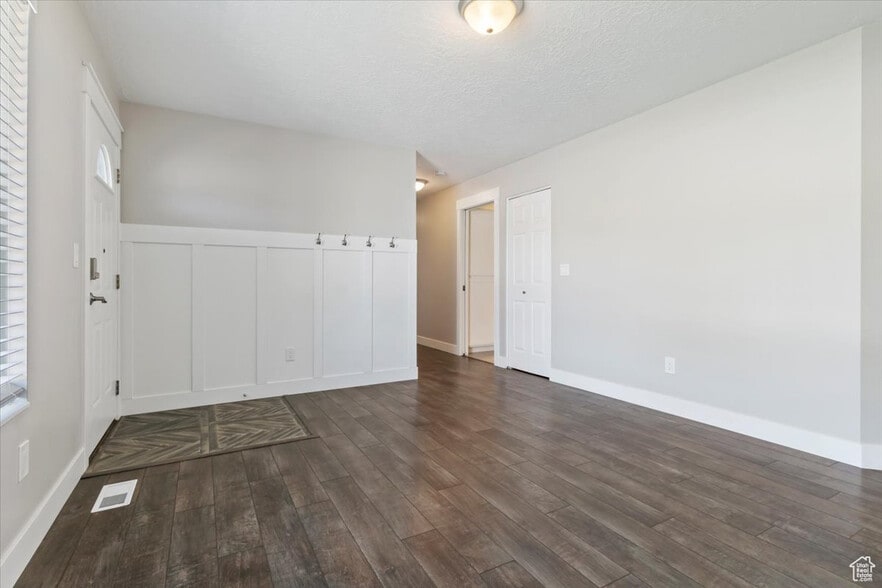 Entrance - 4089 S Edith Grove Ln