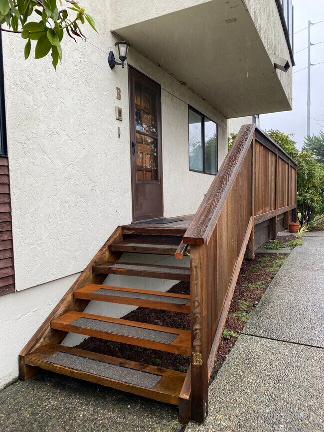 Building Photo - 11222 Corliss Ave N