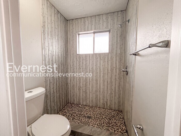 Building Photo - 1334 Willersley Ln