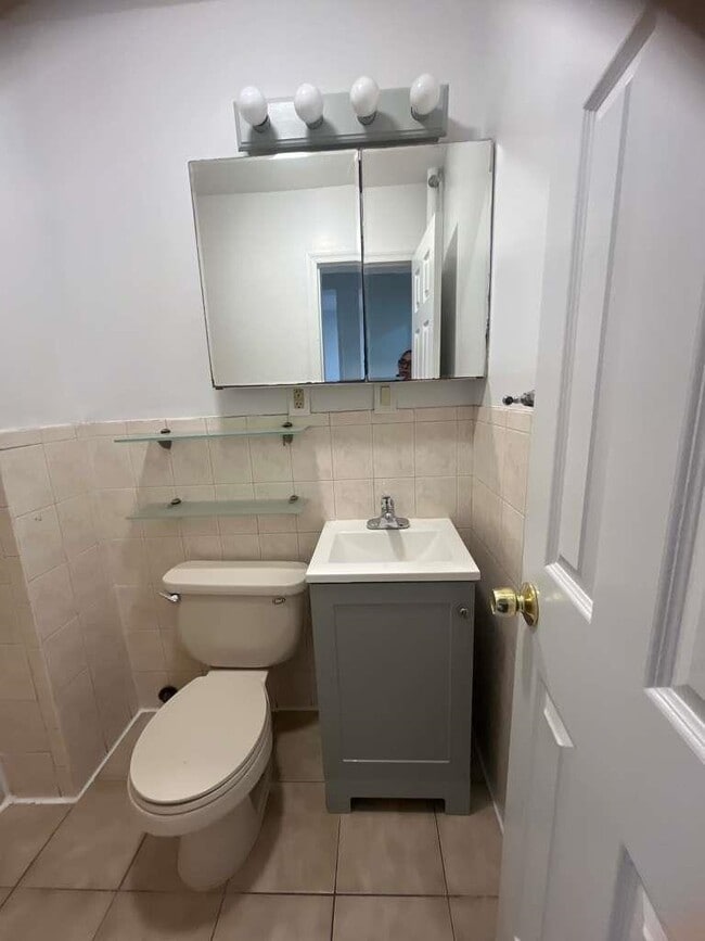 Building Photo - 630 37th St