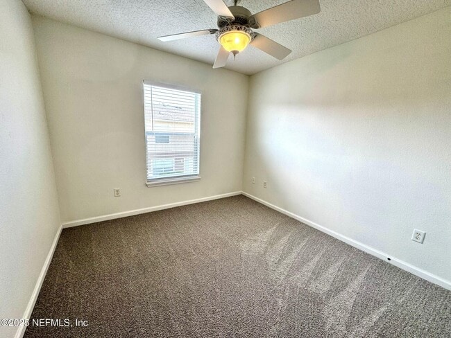 Building Photo - 1500 Calming Water Dr