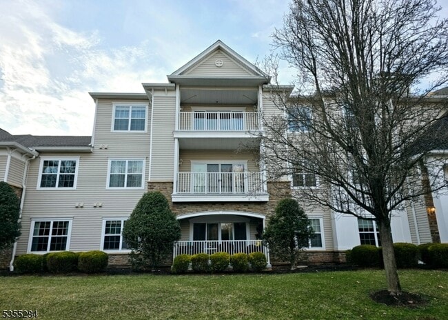 Building Photo - 2104 Conrad Way