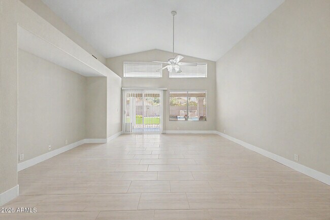 Building Photo - 1439 E Flint St