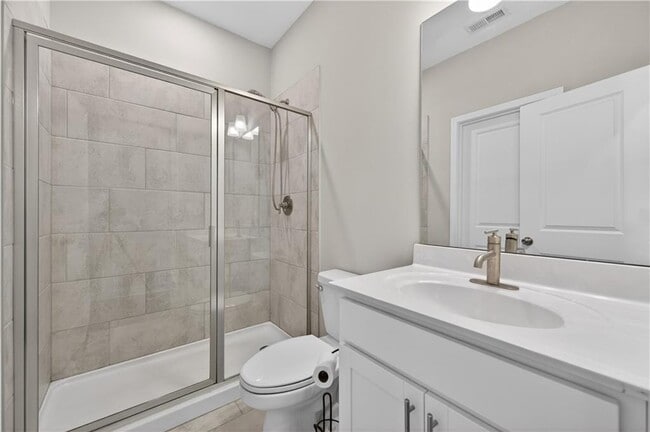 Building Photo - 1020 River Park Dr