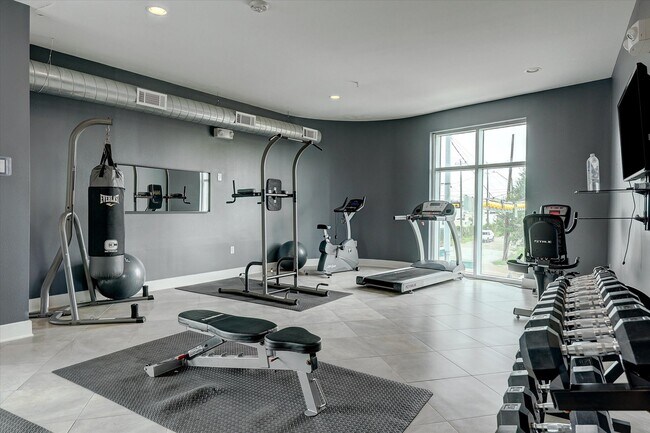 Building Photo - 1011 Studemont St