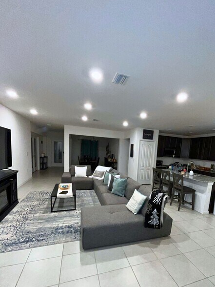 Living Room - Common Area - 12259 Chastain St