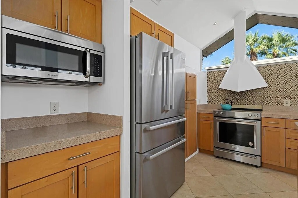 Building Photo - 193 W Merito Pl