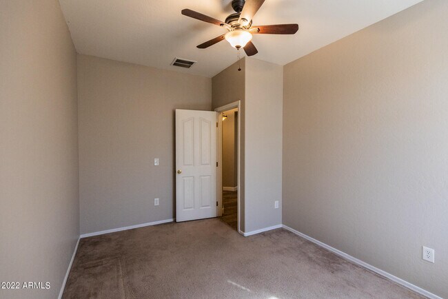 Building Photo - 7262 W Kaler Ave