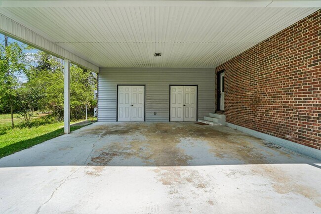 Building Photo - 710 Heatherwood Dr