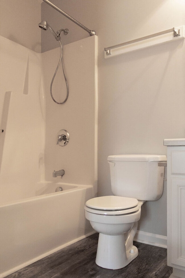 Building Photo - Beautiful Durham Townhome For Rent