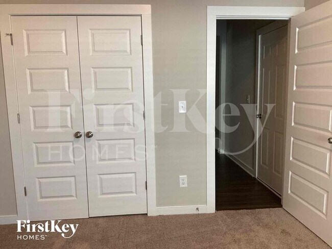 Building Photo - 130 Avalon Wy