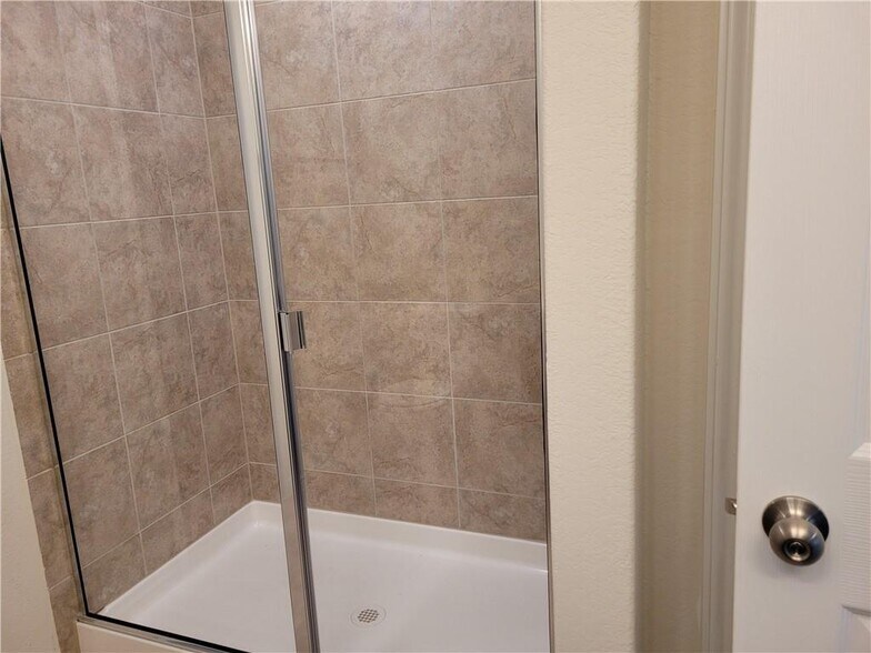 Building Photo - 279 Zuma Dr