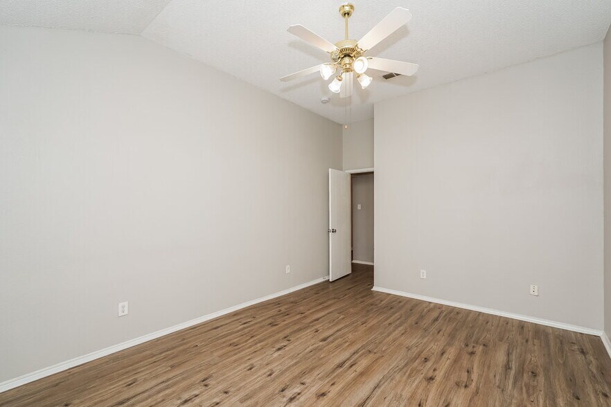 Building Photo - 2638 Brea Canyon Rd