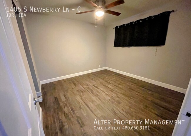 Building Photo - 1405 S Newberry Ln