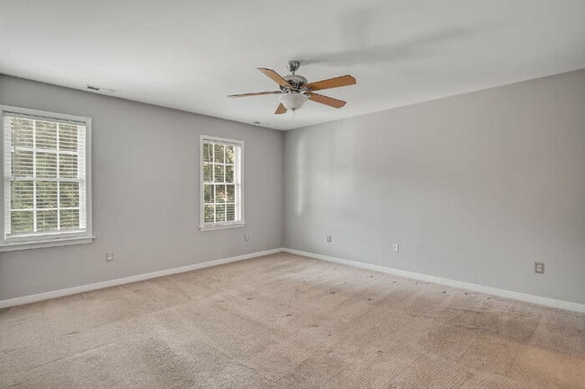Building Photo - Beautiful 2-Story Home with Florida Room, ...