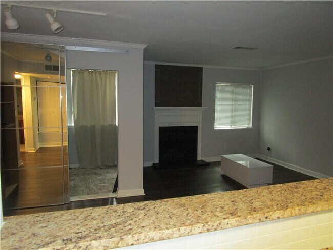 Building Photo - 4003 Wingate Way