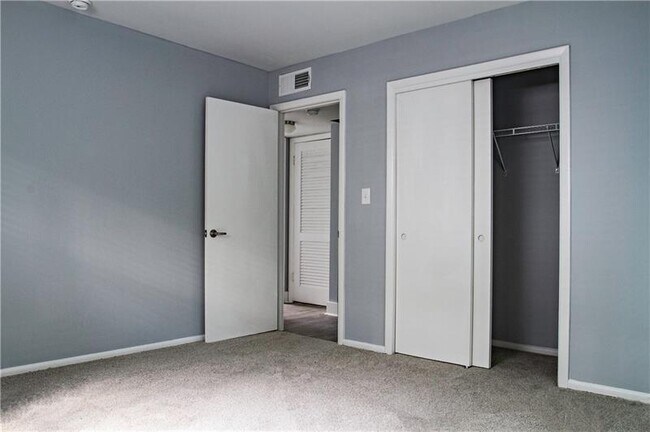 Building Photo - 1253 Church St