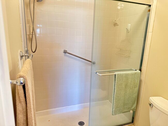 Building Photo - 7593 Tahiti Ln