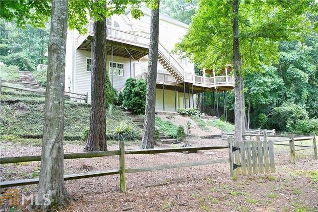 Building Photo - 4284 Bishop Lake Rd