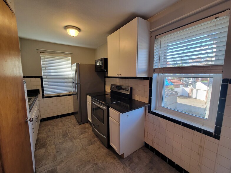 Primary Photo - 5849 Eichelberger St