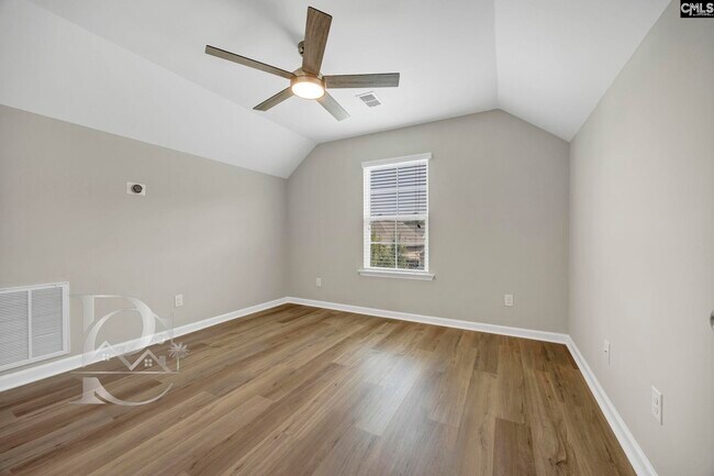 Building Photo - 161 Springhaven Dr