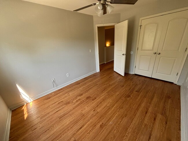 Building Photo - Valley View Estates Farmington! COMING SOON!