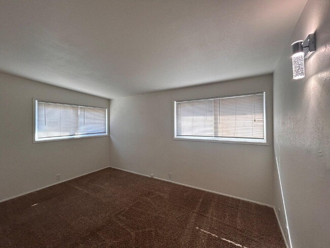 Building Photo - 2742 68th St