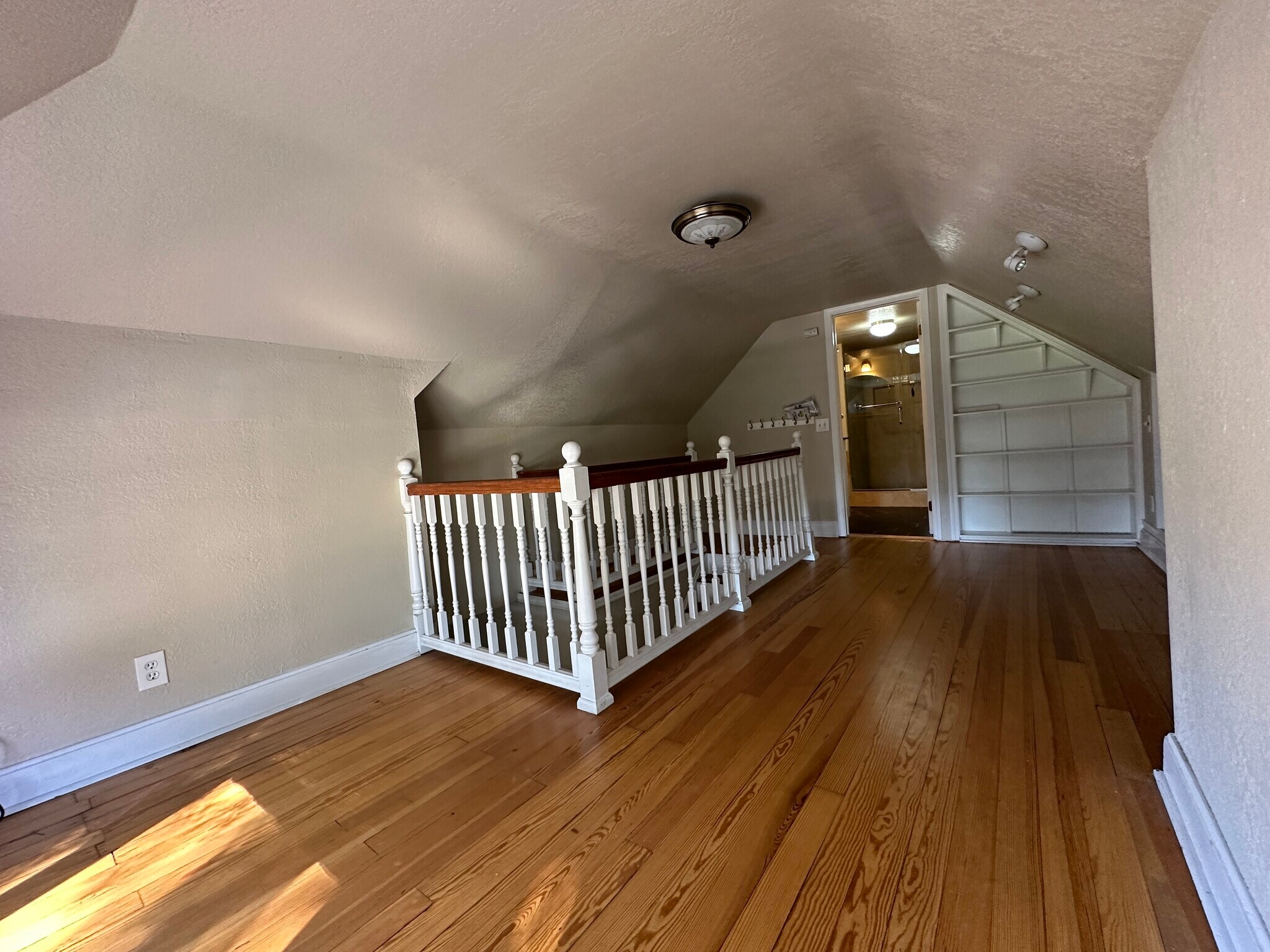 Building Photo - 1330 S Grant St