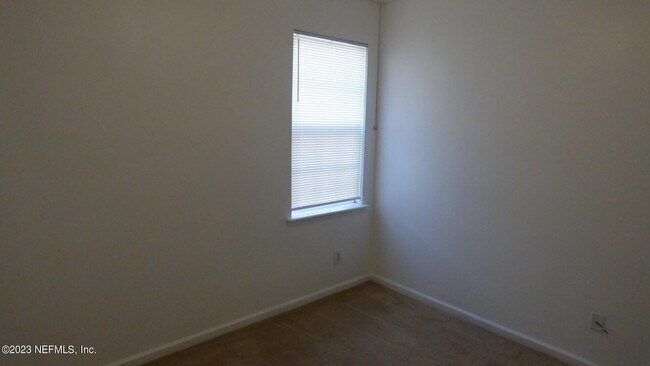 Building Photo - 12301 Kernan Forest Blvd
