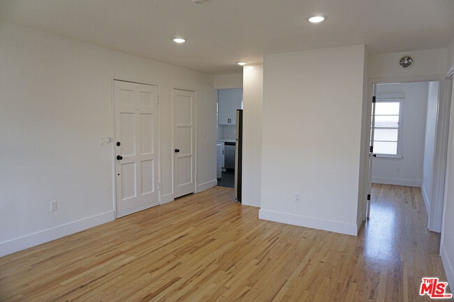 Building Photo - 1138 Princeton St