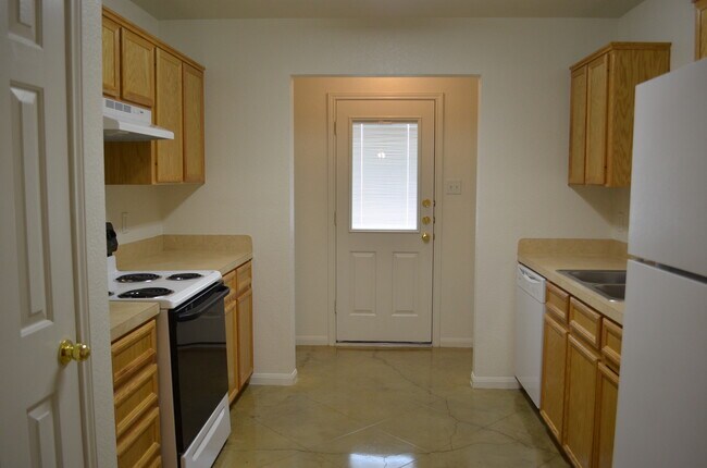 Building Photo - 938 RAMB