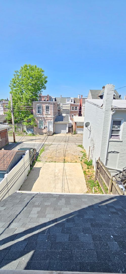 Building Photo - 222 N 12th St