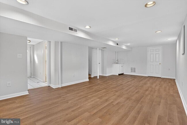 Building Photo - 1597 Katherine Ct