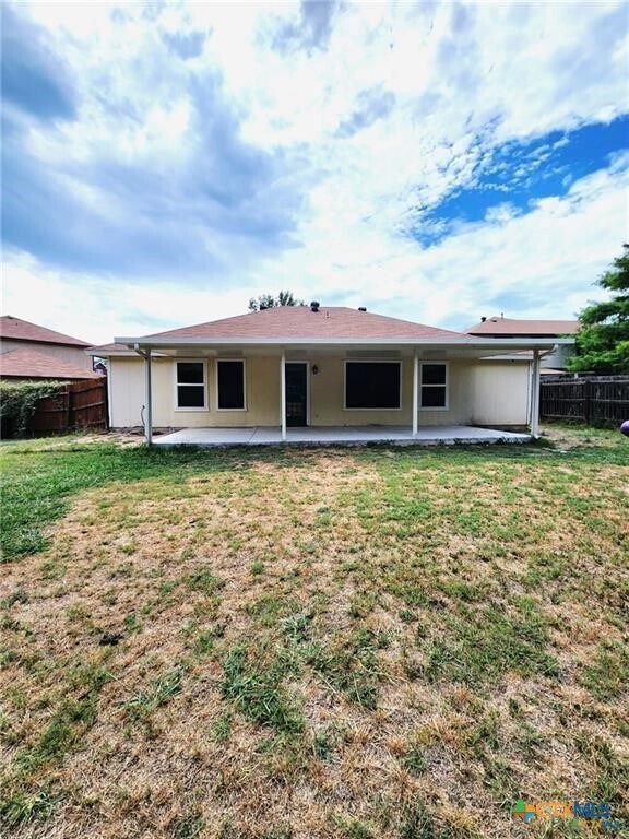 Building Photo - 2313 Bernice Cir