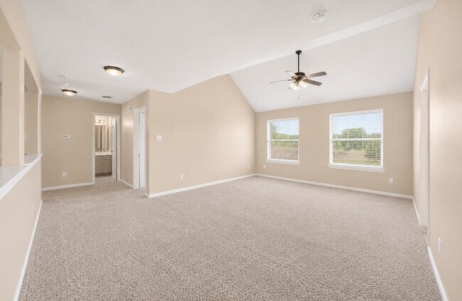 Building Photo - 3821 Houston Lake Dr