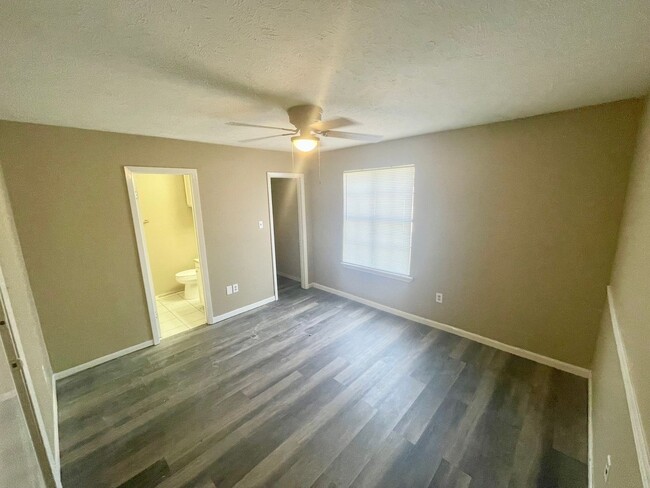 Building Photo - 2 Bed/2 Bath Townhome for Rent in 39047!