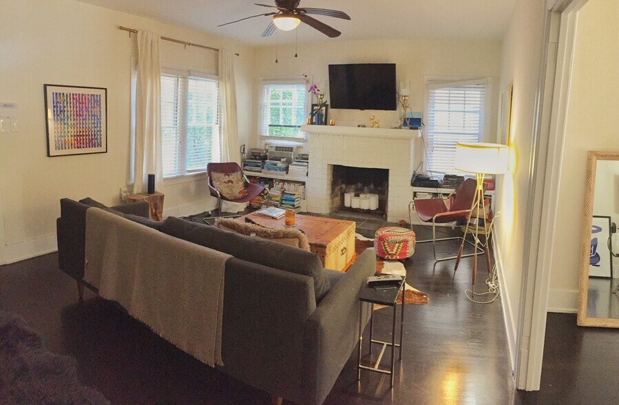 Living Room - 849 N West Knoll Dr