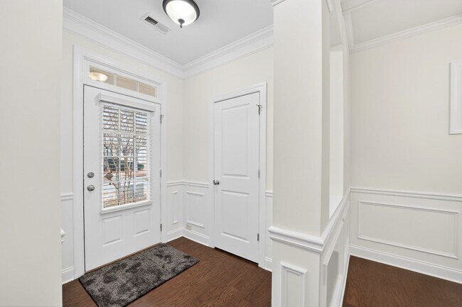 Building Photo - Newly renovated 5-bedroom house in NORTH GWINNETT cluster in Suwanee