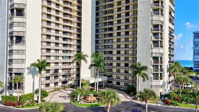 Building Photo - 9550 S Ocean Dr