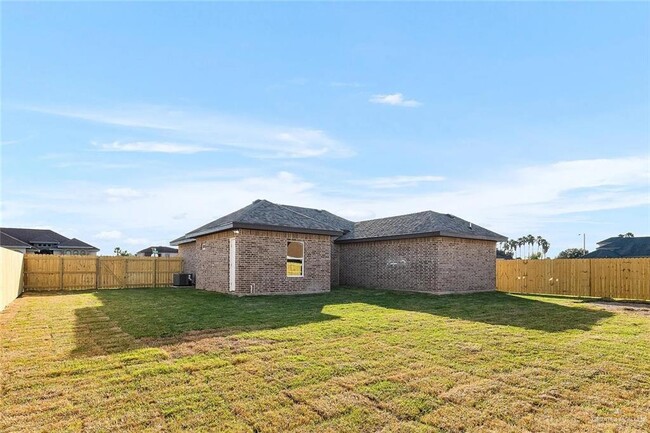 Building Photo - 619 Gable Dr