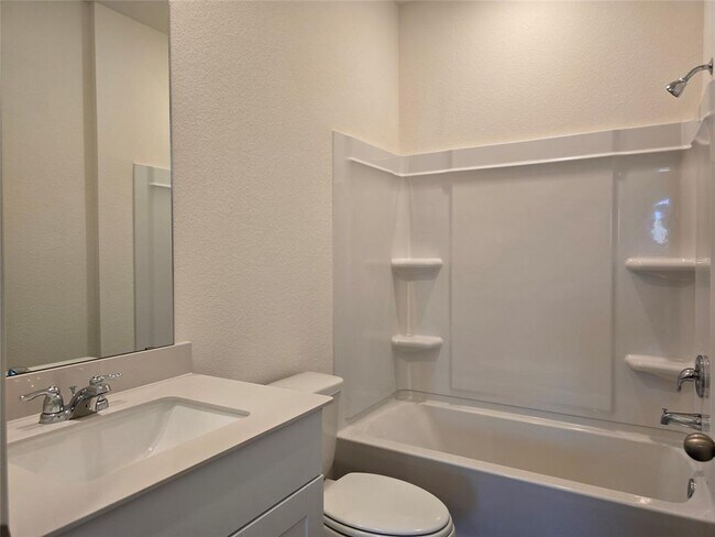 Building Photo - 100 Fox Hvn Rd