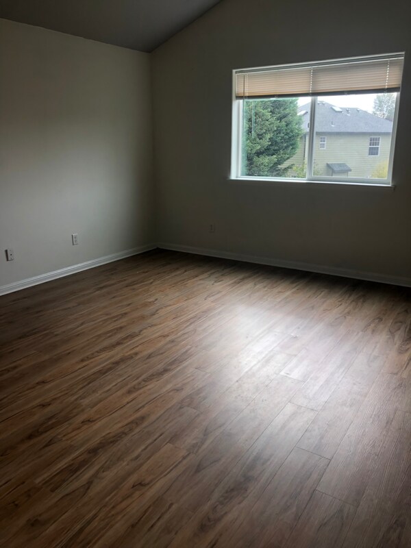 Building Photo - 4604 SE 21st Terrace