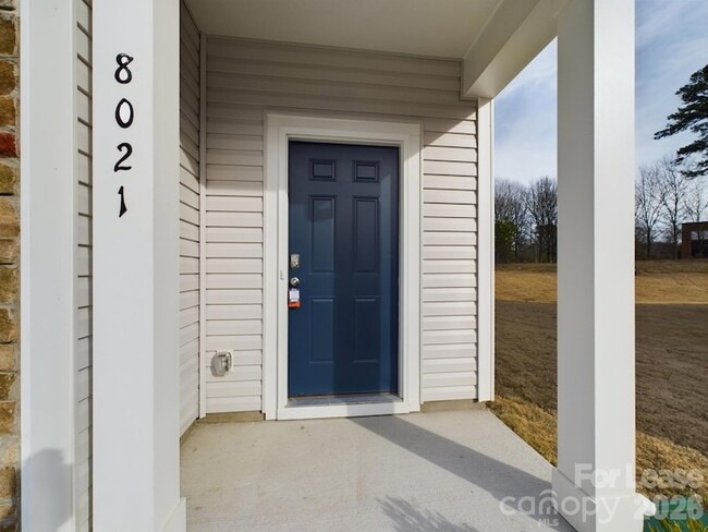 Building Photo - 8021 Murray Br Dr