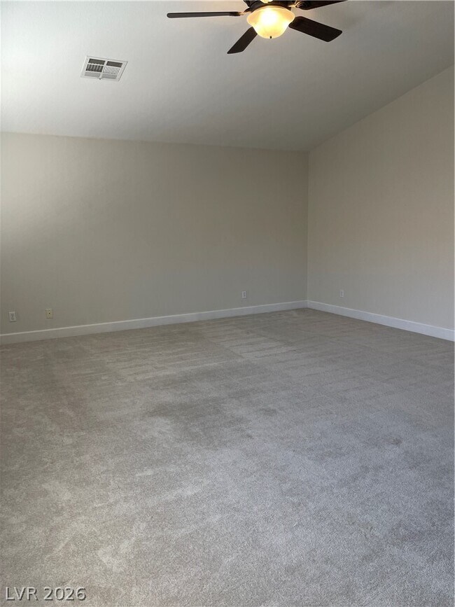Building Photo - 271 Pointe Ranier Ave