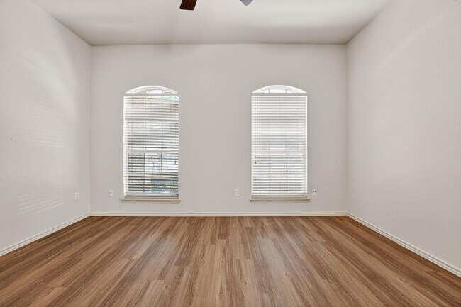 Building Photo - 3137 Corrigan Ln