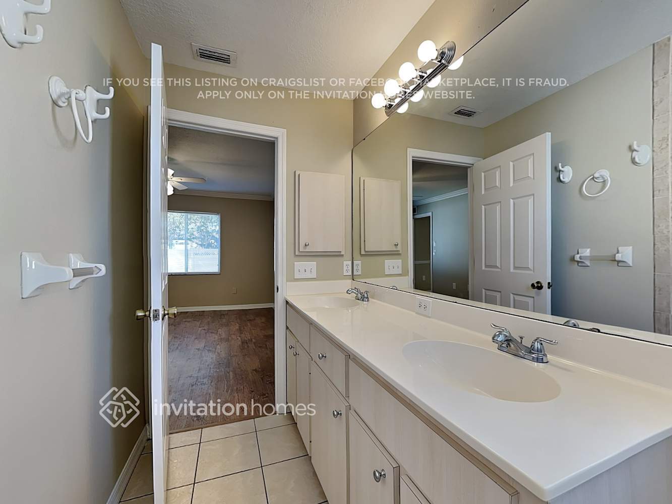 Building Photo - 4516 30th Ln E