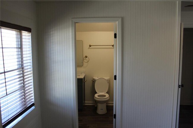 Building Photo - 11 Liberty St