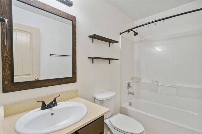 Building Photo - 7218 Alava Dr